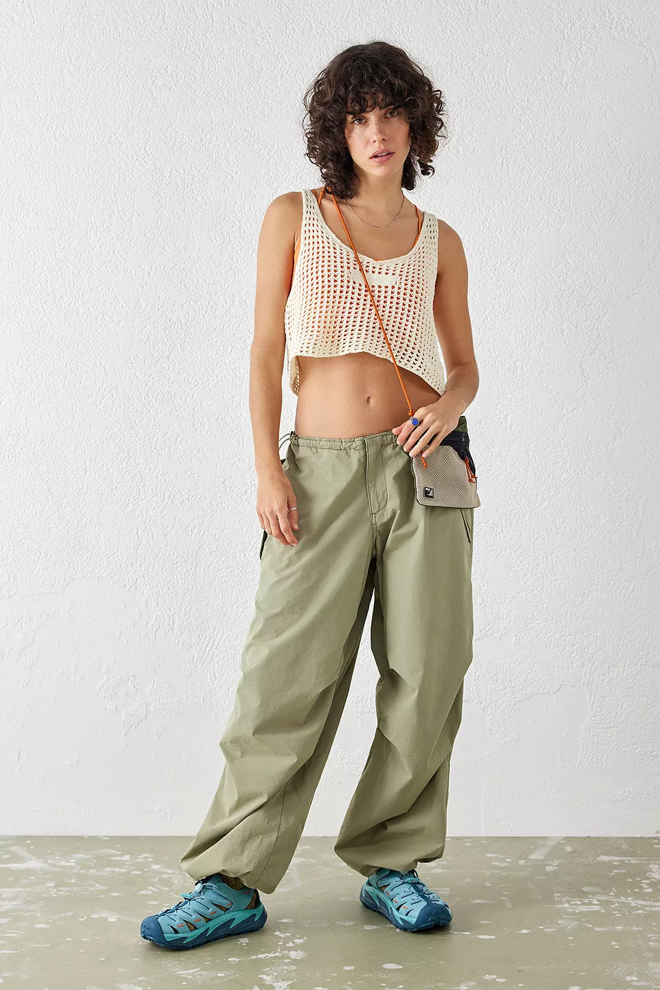 Women's Sleeveless Round Neck Hollow Out Crop Knit Tank Top