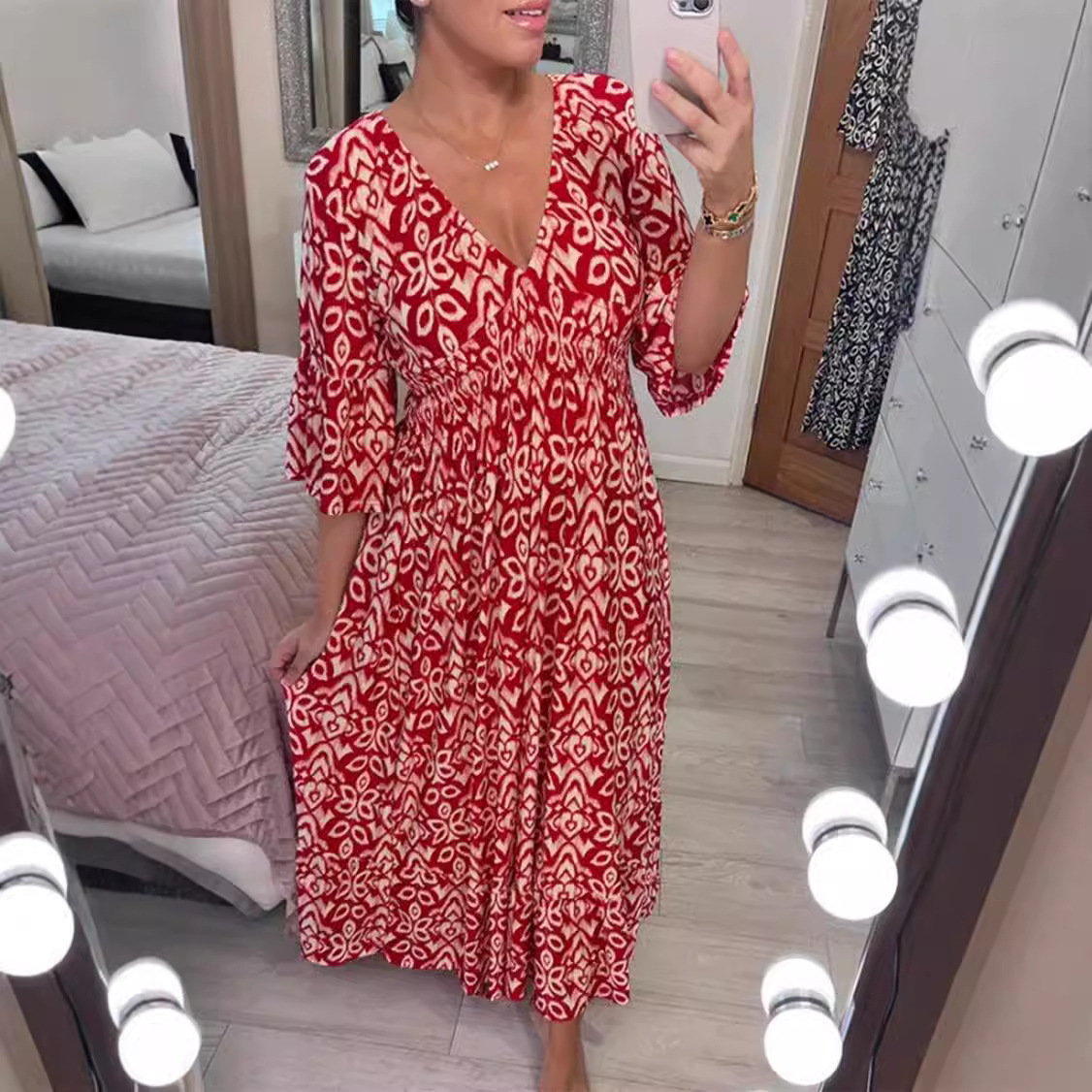 V-Neck Floral Print Loose Midi Dress for Beach Vacation