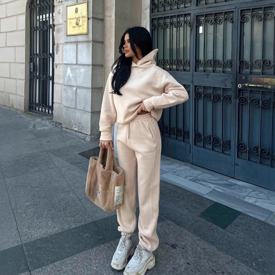 Women's Solid Hooded Long Sleeve Sweatshirt and Pants Set with Pockets
