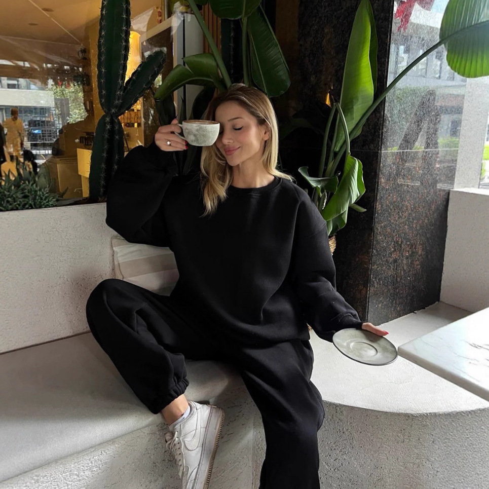 Women's Solid Color Loose Crewneck Sweatshirt & Drawstring Pants 2-Piece Set