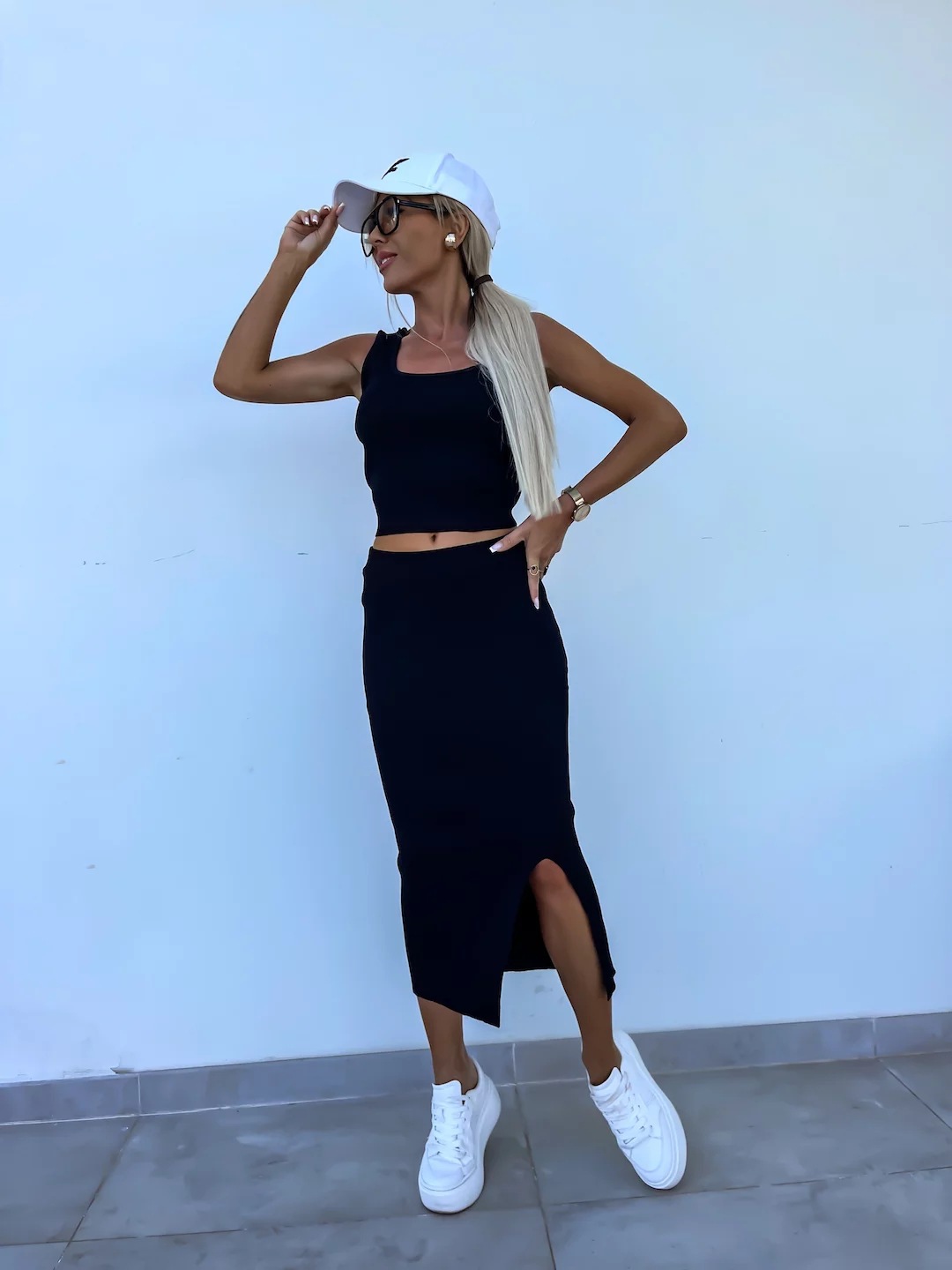Women's Sleeveless Tank Top and Slit Skirt Two-Piece Set Solid Color Slim Fit