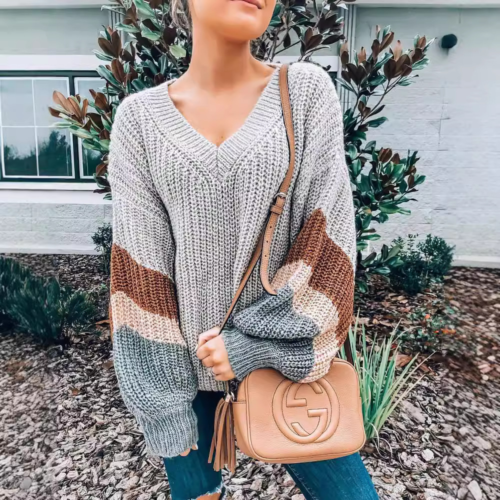 V-Neck Knit Sweater with Lantern Sleeves and Patchwork, Loose Plus-Size Pullover