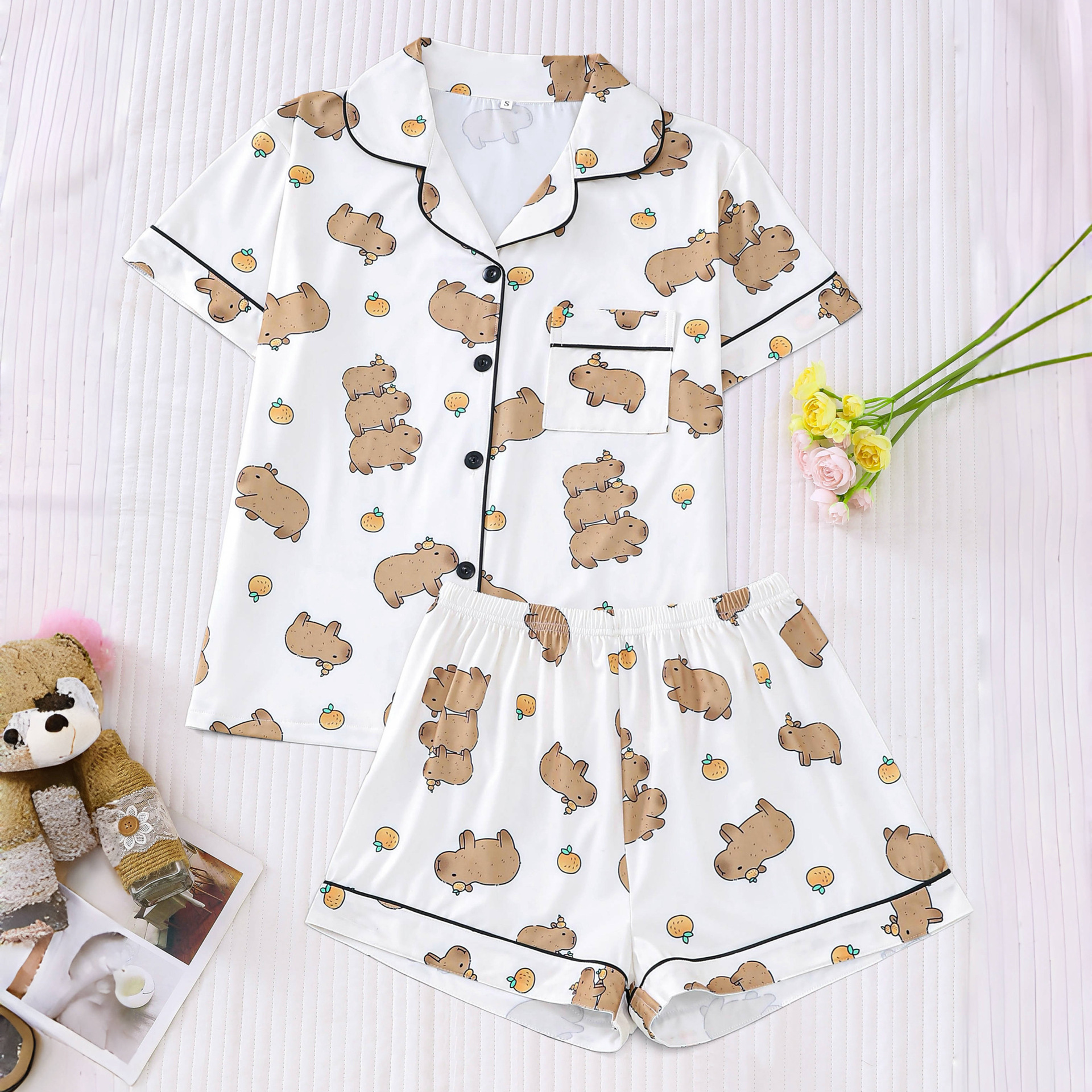 Women's Cute Capybara Print Cuban Collar Short Sleeve Two-Piece Set