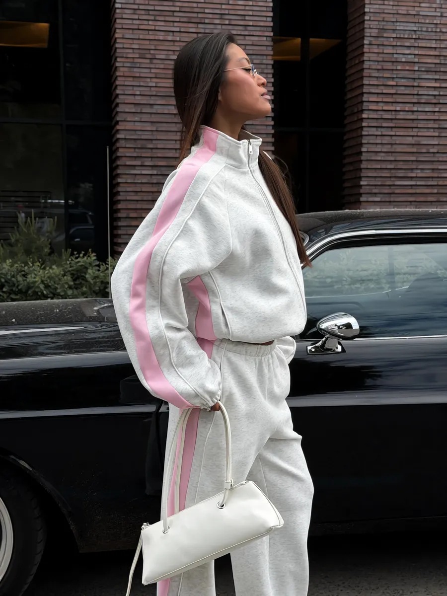 Women's Colorblock Tracksuit with Zip-Up Stand Collar Jacket and Wide-Leg Sweatpants