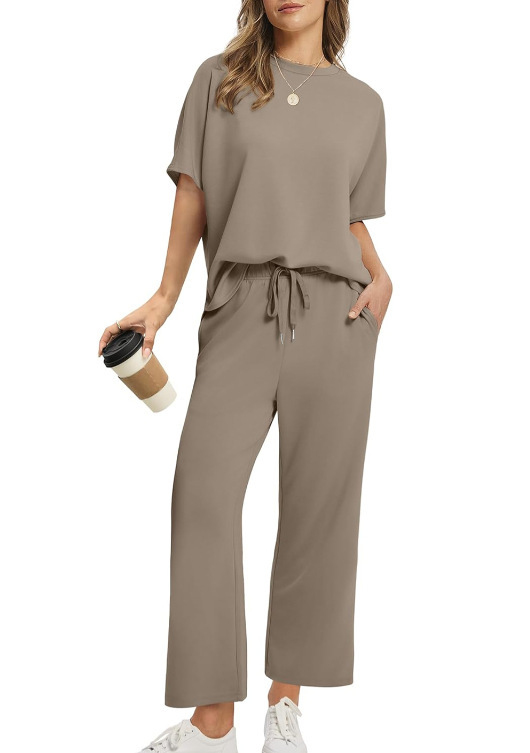 Women's Short Sleeve Top & Wide-Leg Cropped Pants Set