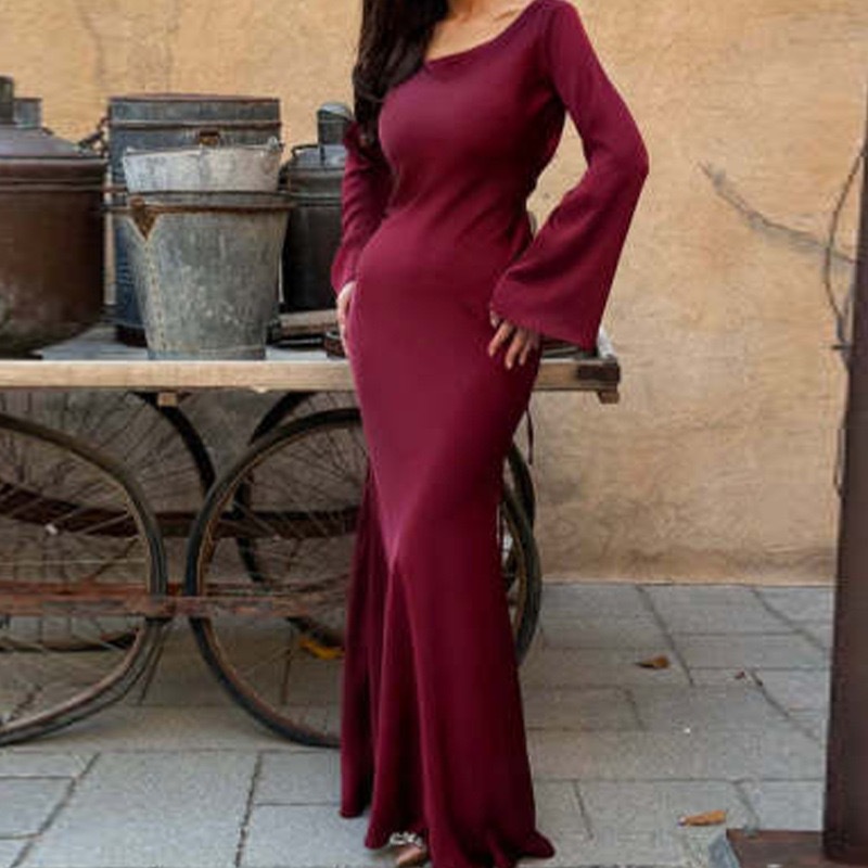Women's Round Neck Long Sleeve Tie Waist Solid Color Long Dress