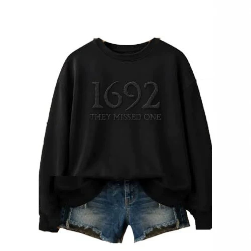 Women's Witch Castle Tree Ghost Print Sweatshirt