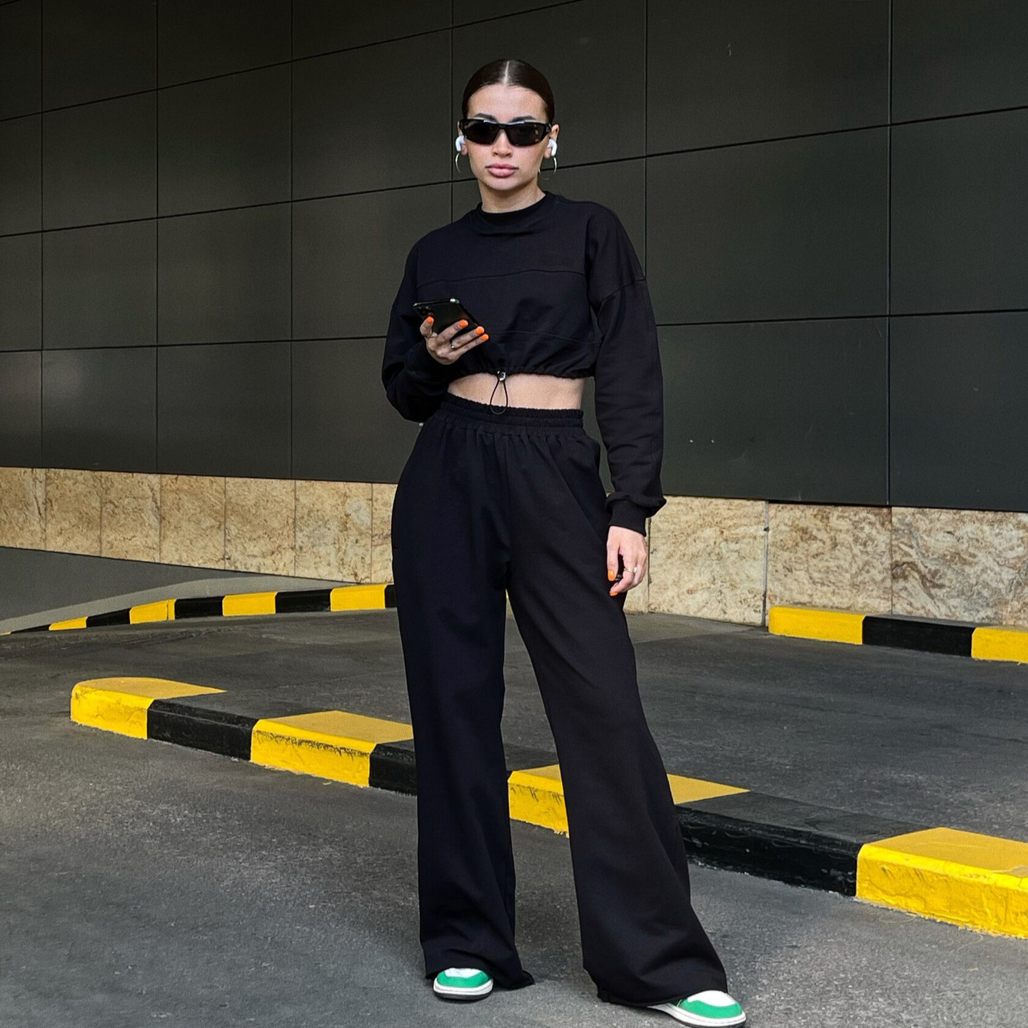 Women's Long Sleeve Drawstring Two-Piece Sweatsuit Set