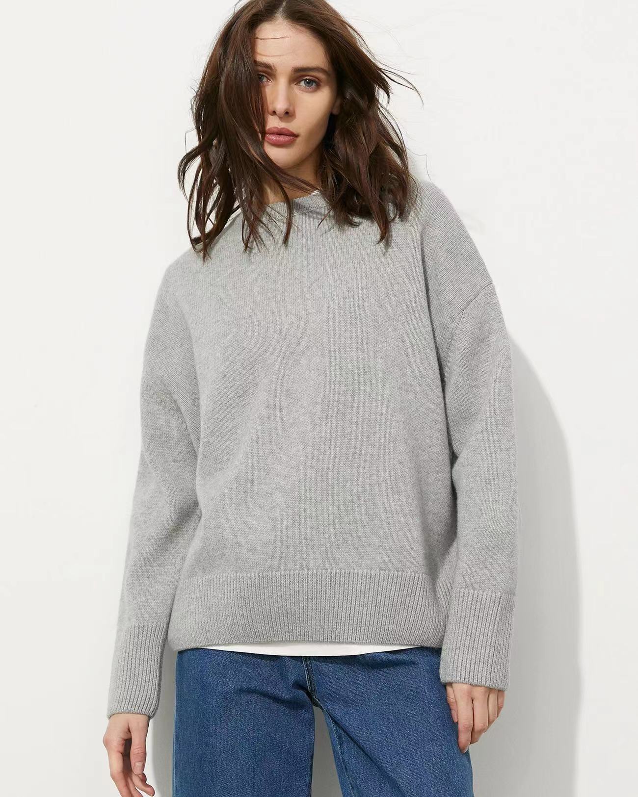 Women's Crewneck Solid Color Pullover Sweater Soft Casual