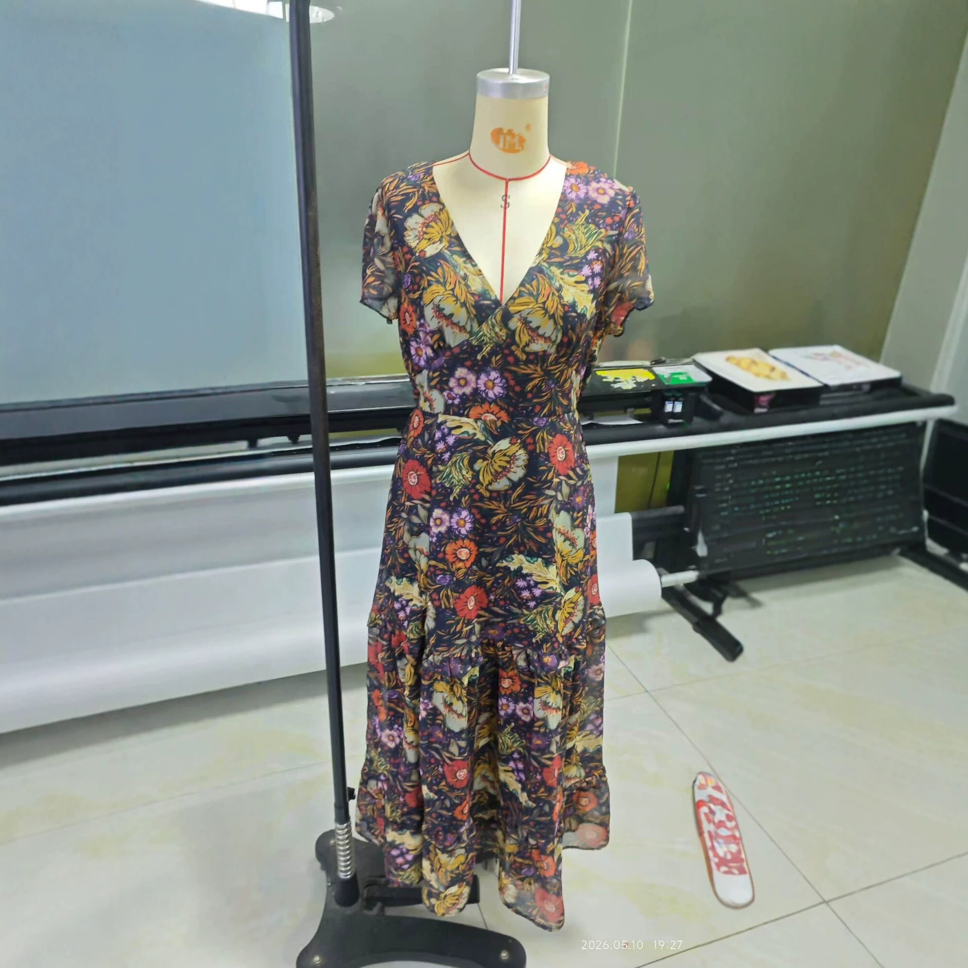 Women's Summer Chiffon Floral Print V-Neck Short Sleeve Slit Dress with Lining