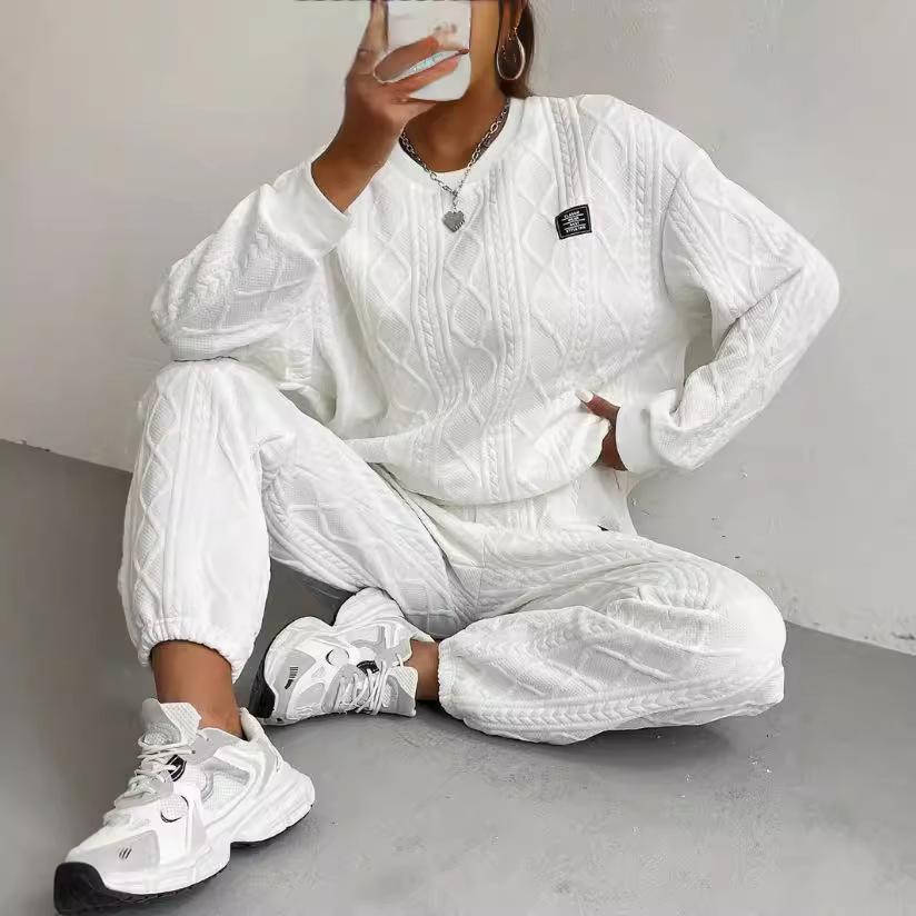 Women's Jacquard Long Sleeve Crewneck Sweatshirt and Pants Set