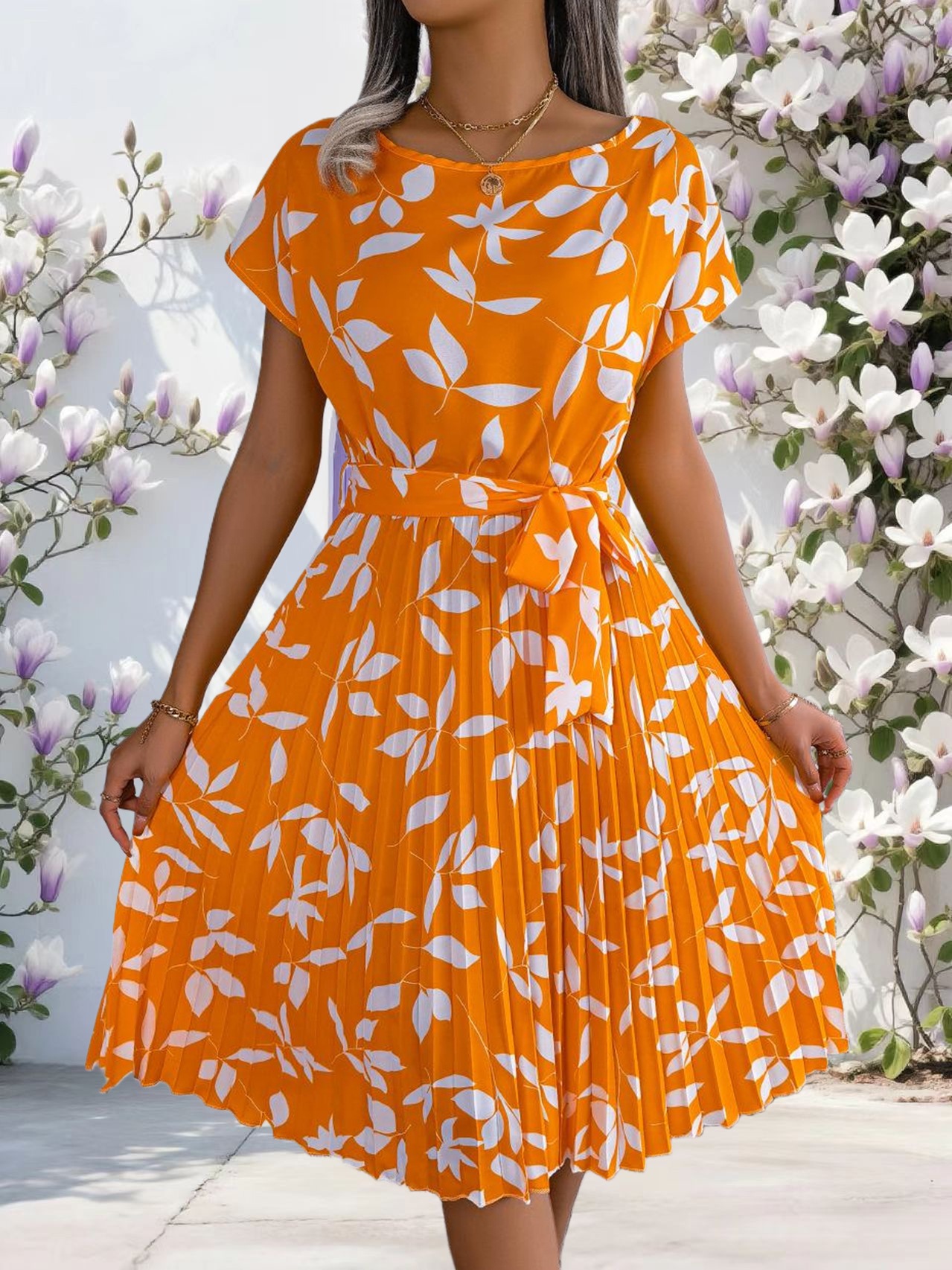 Floral Print Short Sleeve Dress with Round Neck, Tie Waist, Pleated A-Line Skirt