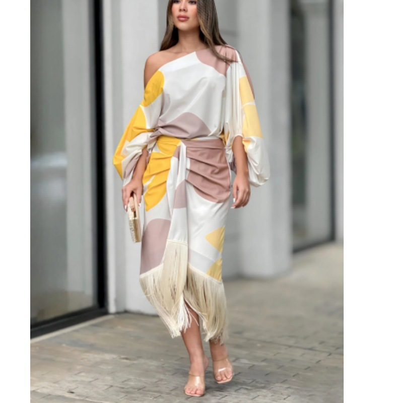 Floral Print Lantern Sleeve Top and Tassel Hem Midi Skirt Two-Piece Set