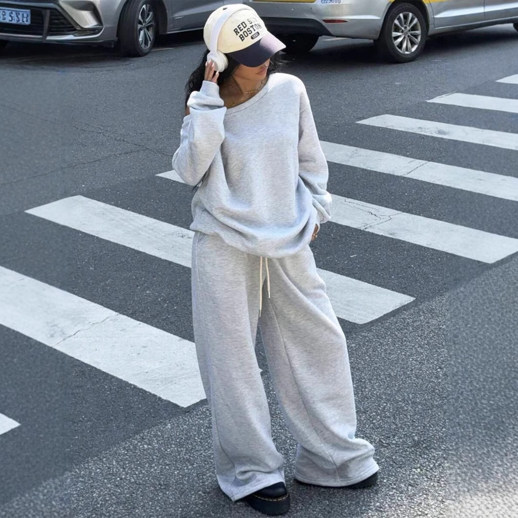 Women's Casual Crewneck Sweatshirt and Pants Set Solid Color Loose Fit