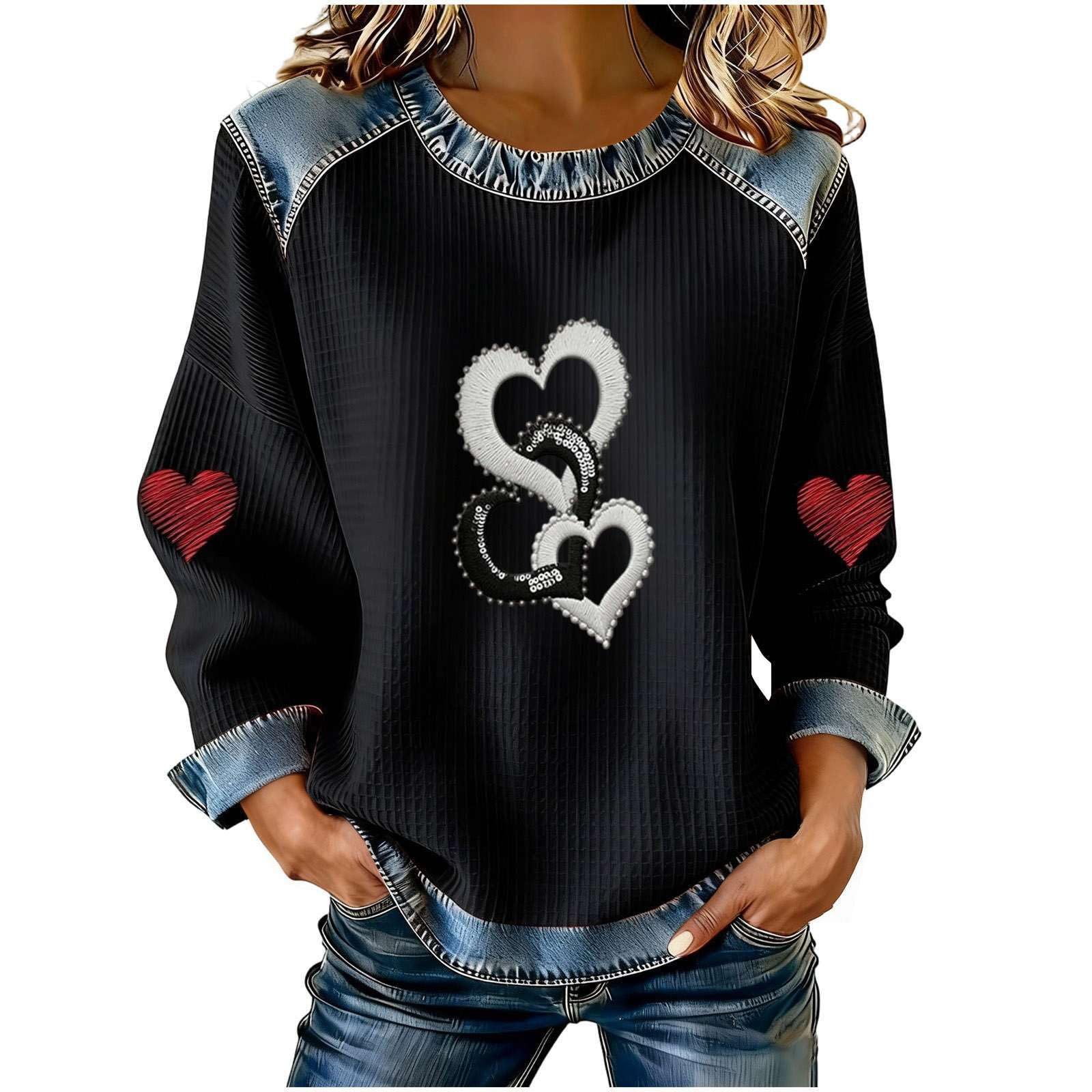 Women's Heart Print Crewneck Sweatshirt