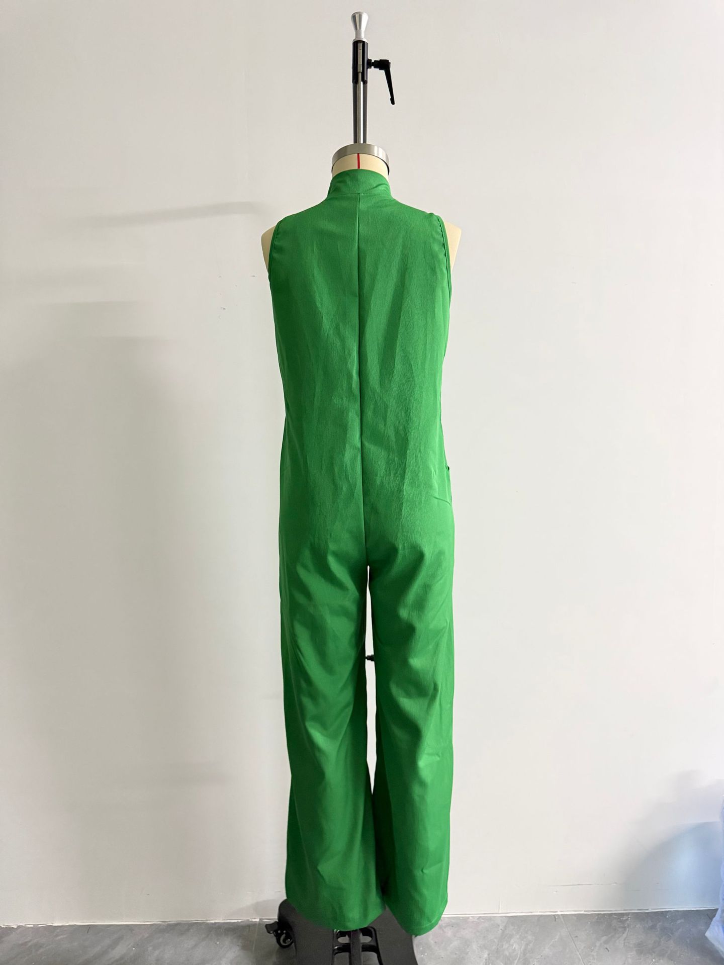Women's Sleeveless Linen-Blend Jumpsuit with Stand Collar and Button Front Wide-Leg Pants