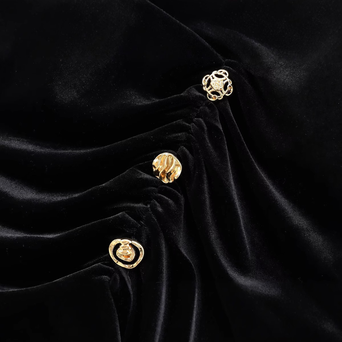 Women's Velvet A-Line Dress with Button Accents and V-Neck