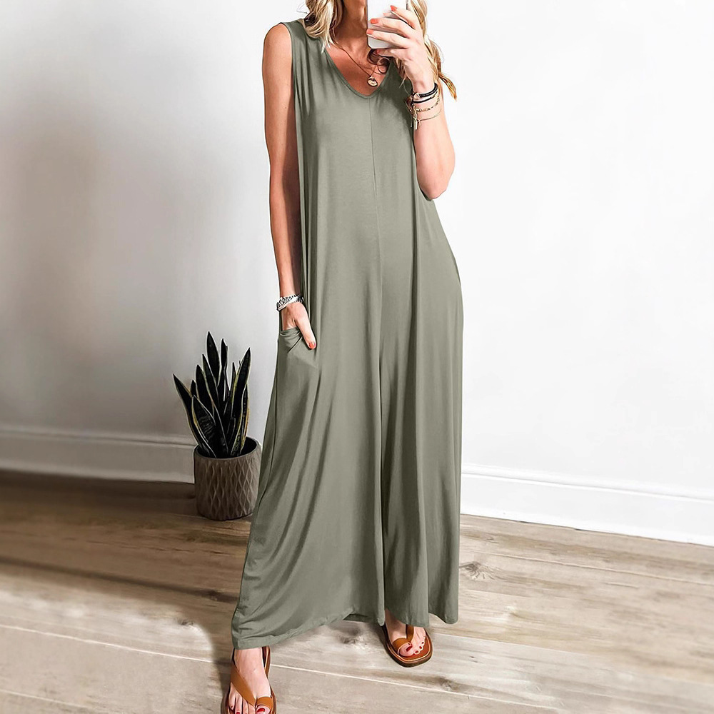 Women's Sleeveless Straight-Leg Jumpsuit with Pockets