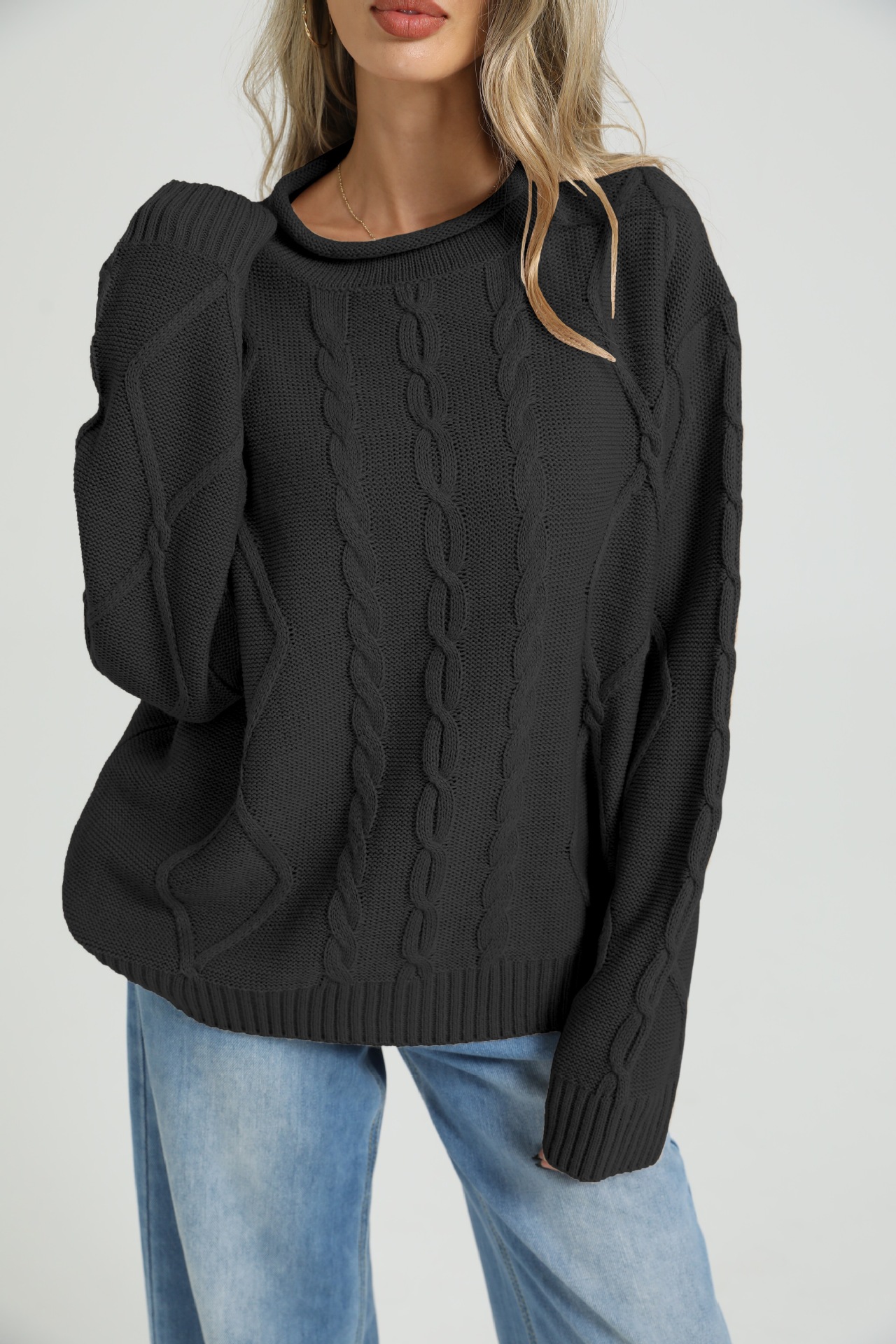 Women's Cable-Knit Crewneck Long-Sleeve Pullover Sweater