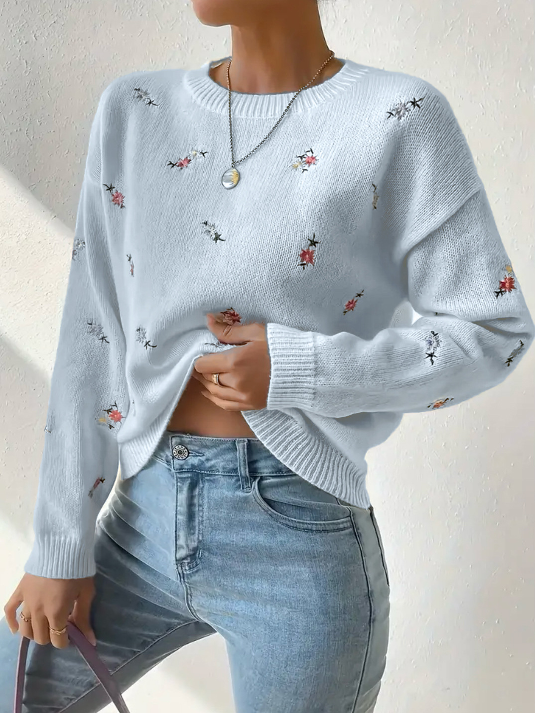 Korean-Style Soft Knit Round-Neck Pullover Sweater Loose Floral Embroidered Top