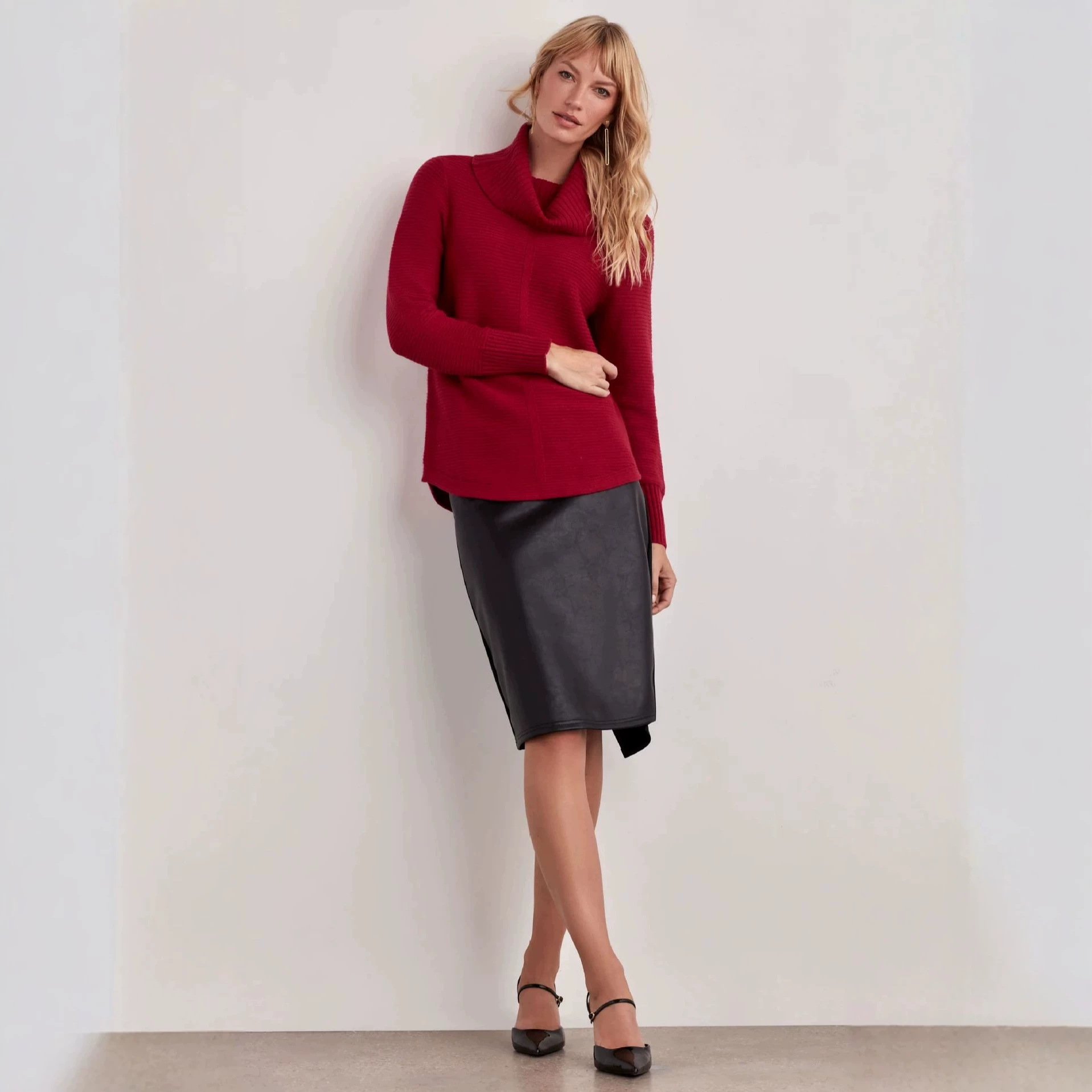 Women's Solid Color Long Sleeve Knit Top