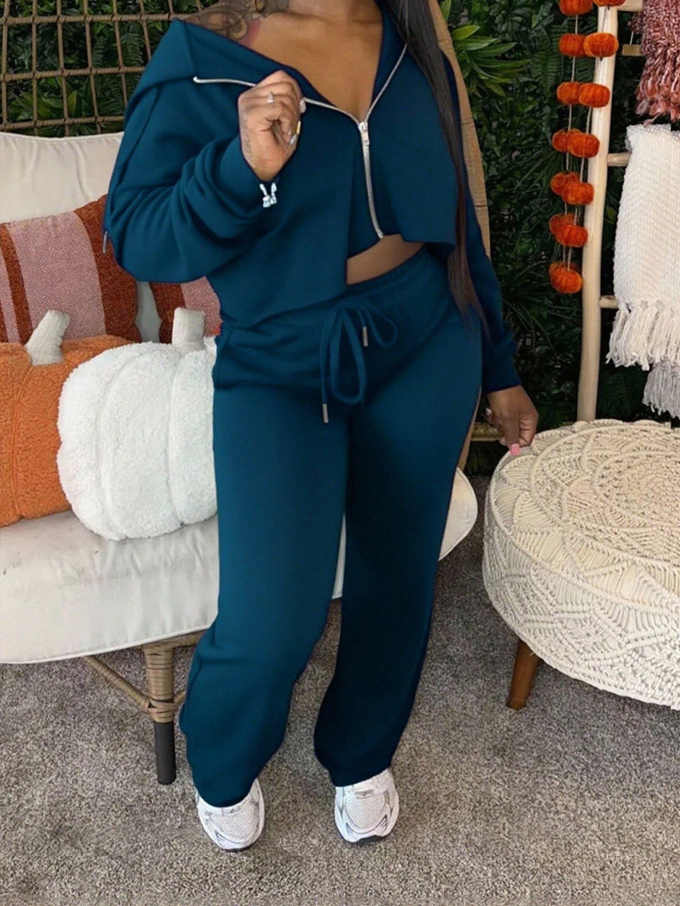 Women's Solid Color Crewneck Sweatshirt and Pants Two-Piece Set