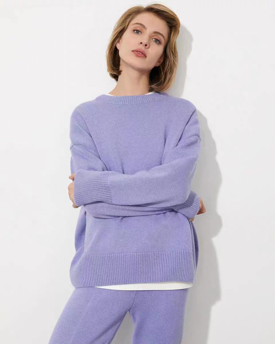Women's Crewneck Solid Color Pullover Sweater Soft Casual