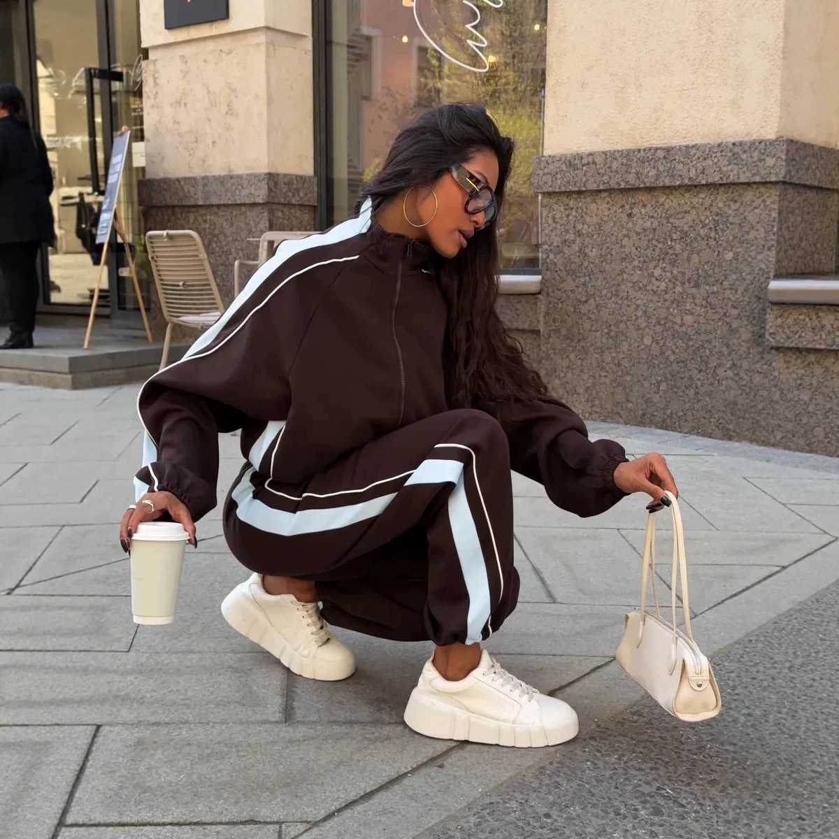 Women's Colorblock Tracksuit with Zip-Up Stand Collar Jacket and Wide-Leg Sweatpants