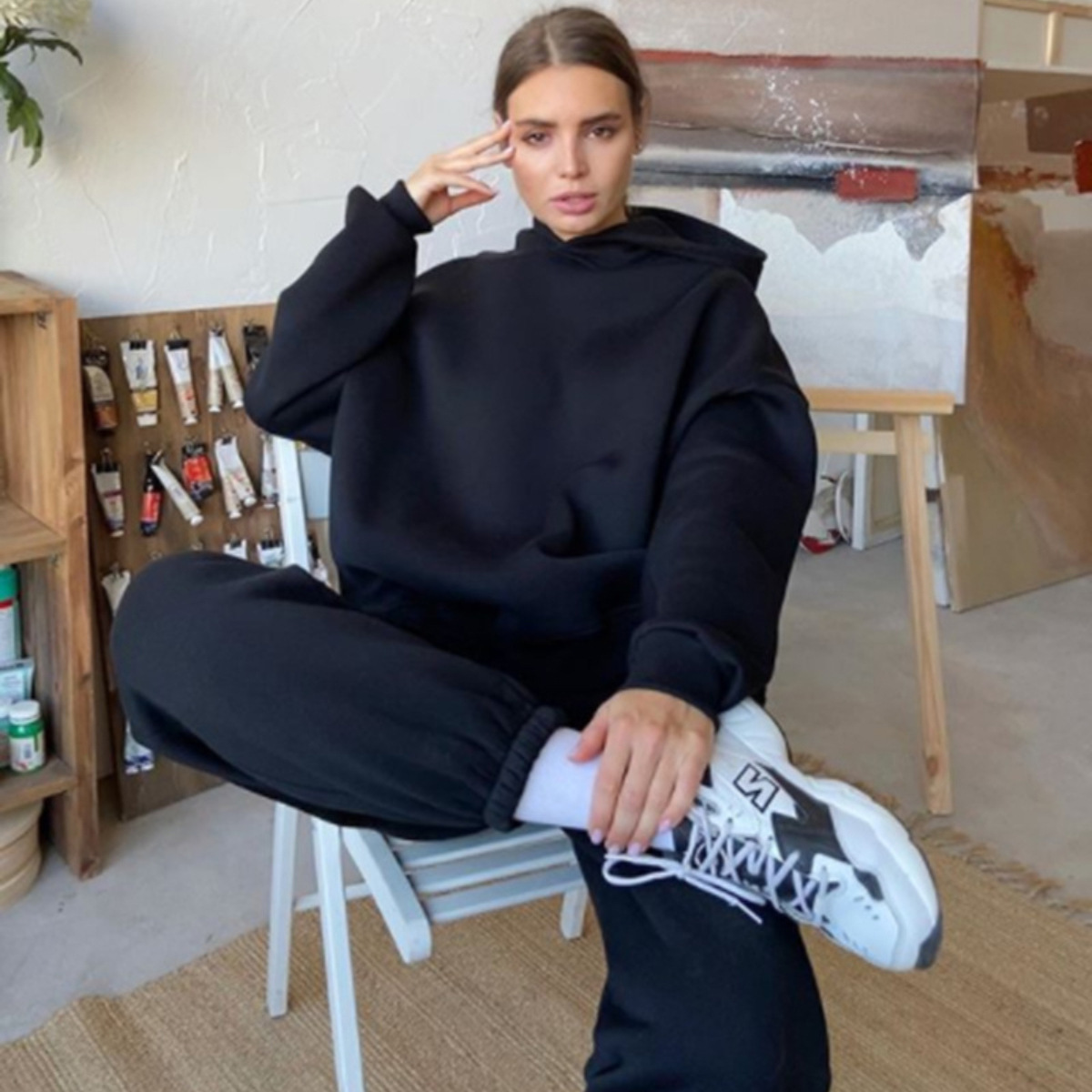 Women's Thick Hoodie and Jogger Pants Two-Piece Set