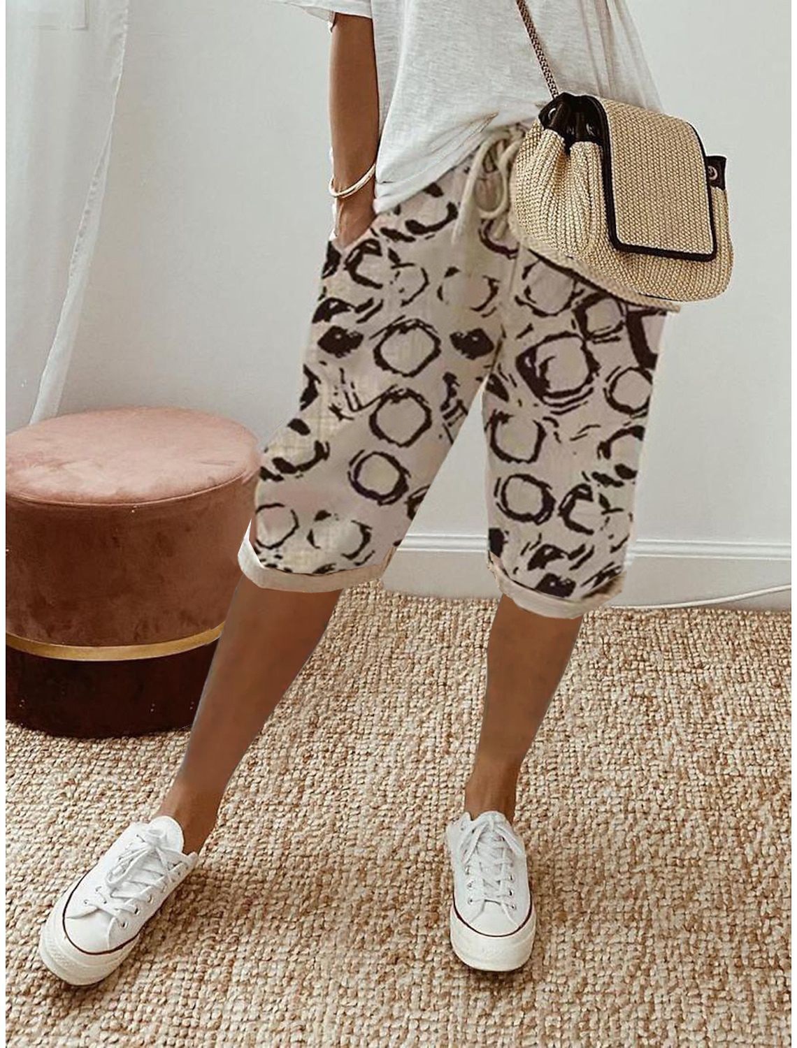 Women's Cotton-Linen Blend Elastic Waist Casual Shorts with Pockets