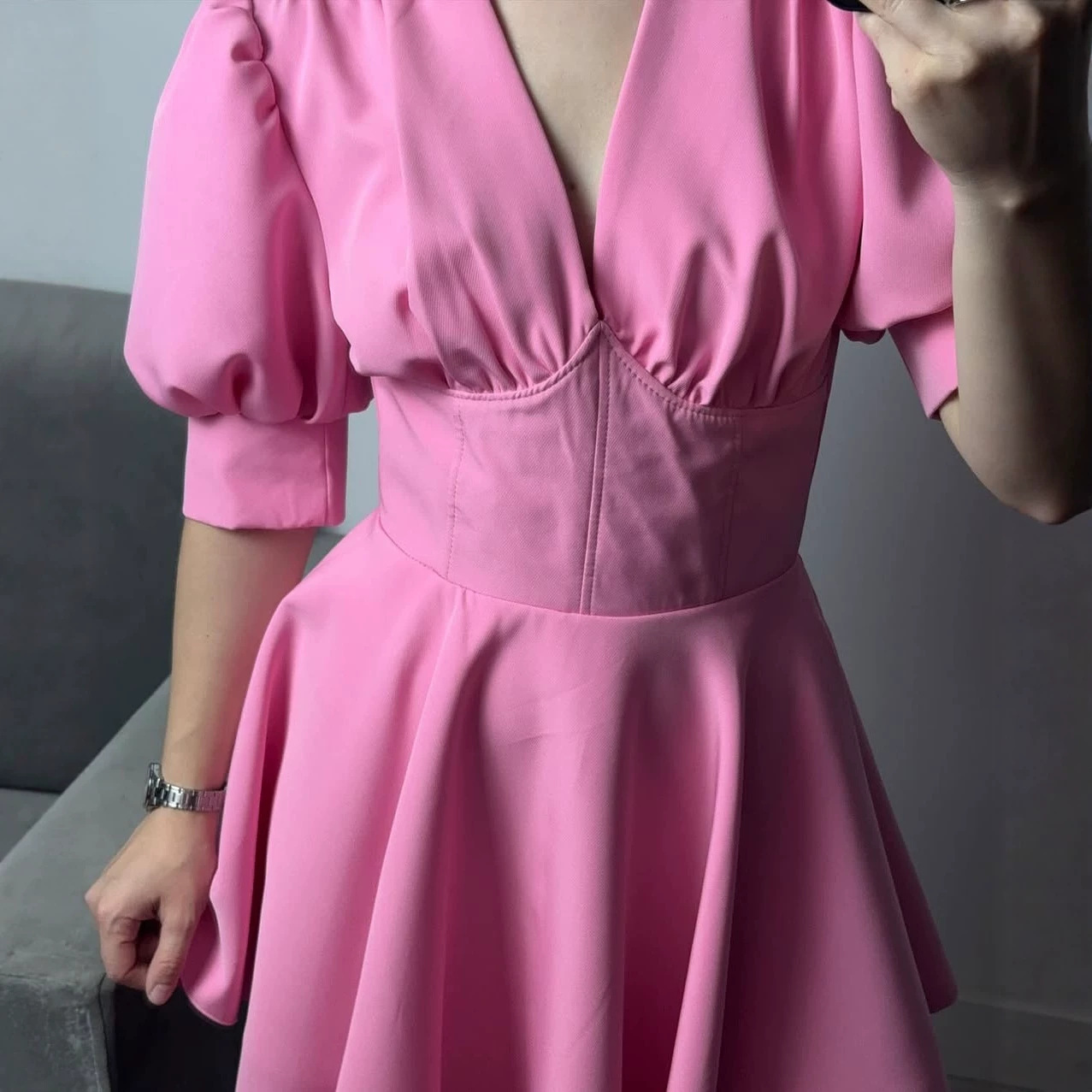 Pink Puff Sleeve V-Neck Waist-Cinching Slimming Solid Color Dress