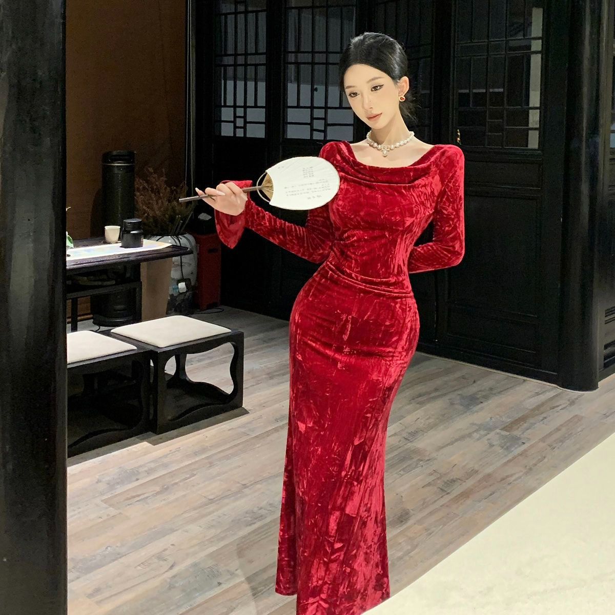 Elegant Cowl Neck Mermaid Dress Slim Fit Red Bodycon Party Gown