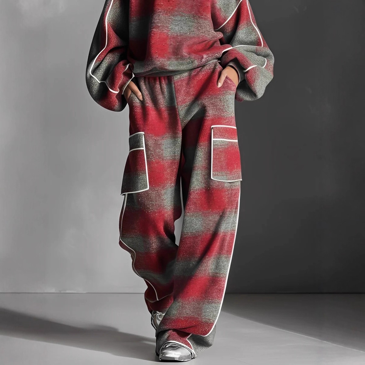 Women's Plaid Color-Block Trim Sweatshirt & Pants Set
