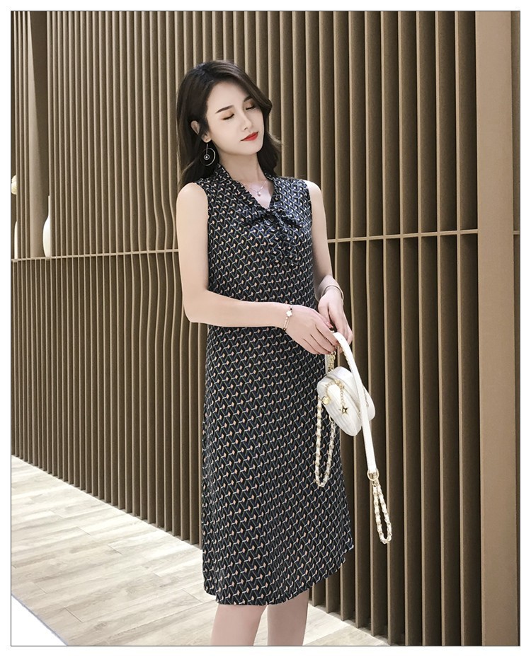Sleeveless Floral Midi Dress V-Neck A-Line Slimming Beach Vacation