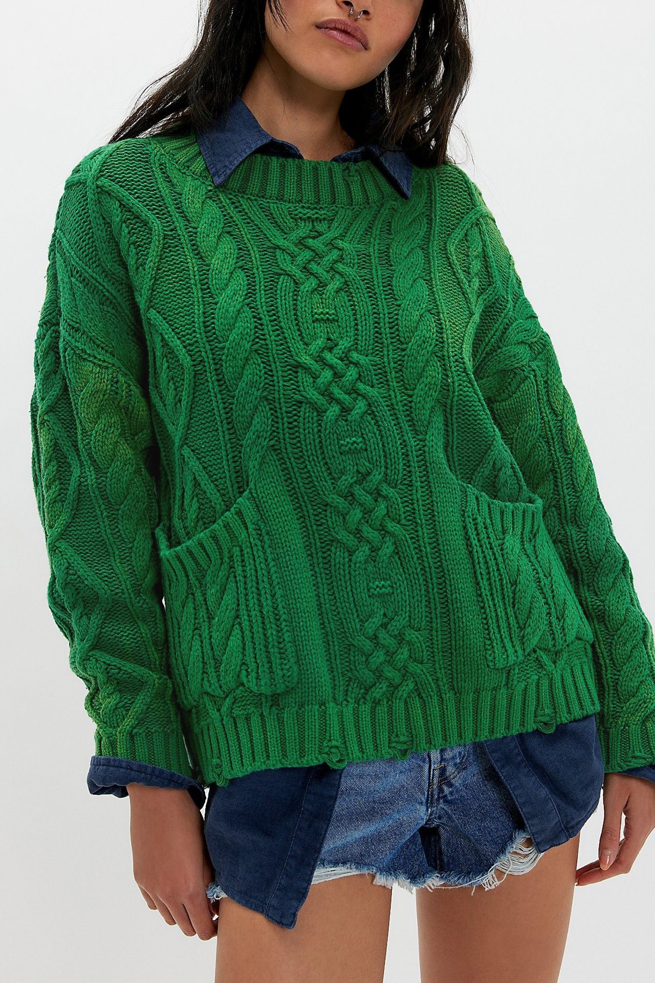Women's Crewneck Cable-Knit Sweater with Pockets