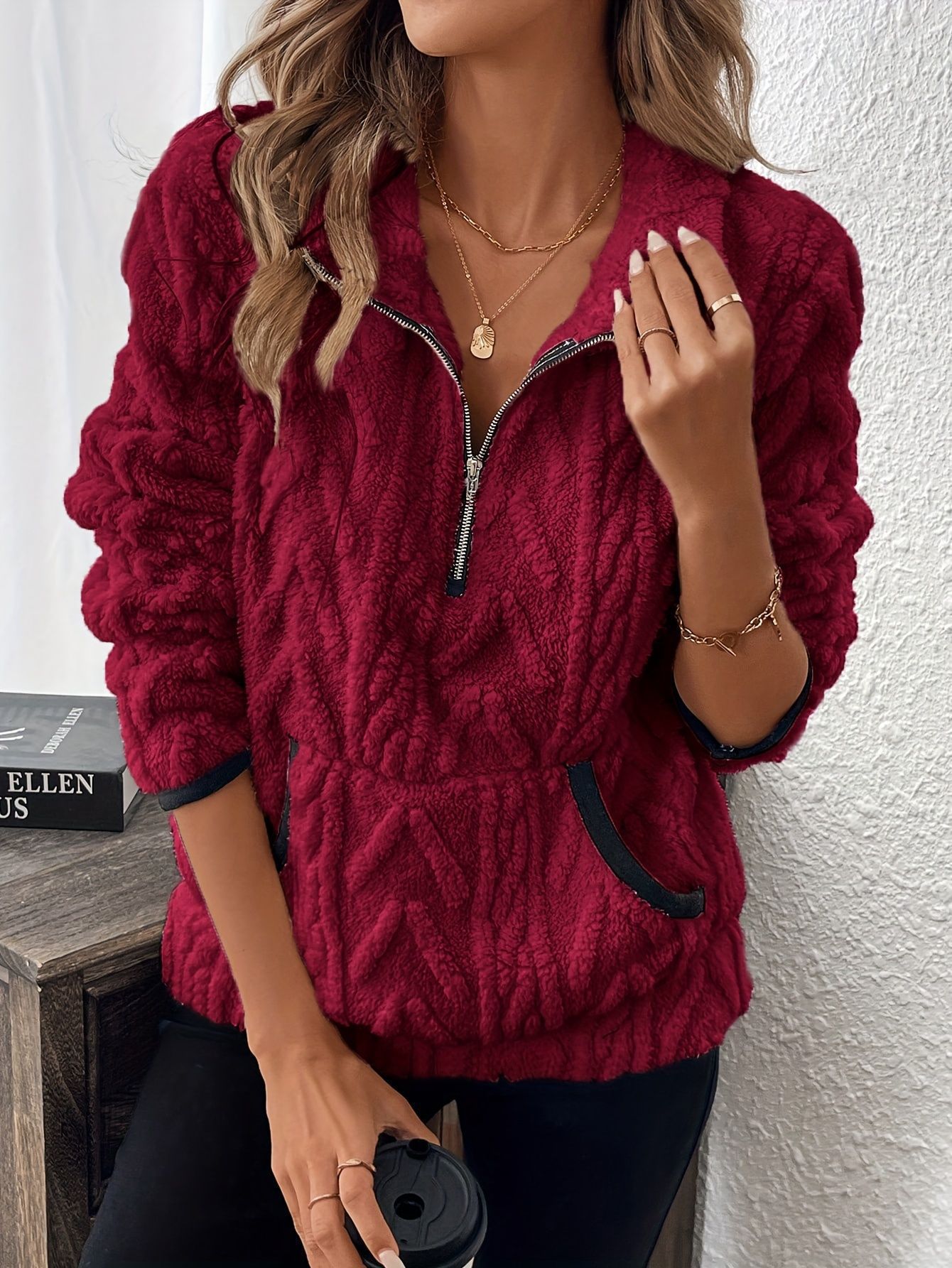 Collared Jacquard Half-Zip Fleece-Lined Short Hoodie with Pockets