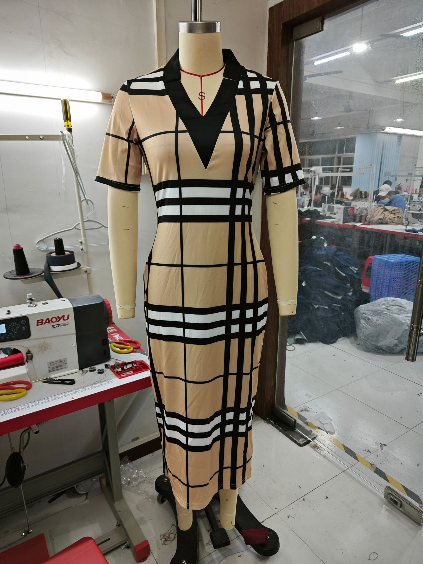Plaid V-Neck Bodycon Long Sleeve Dress with Belt