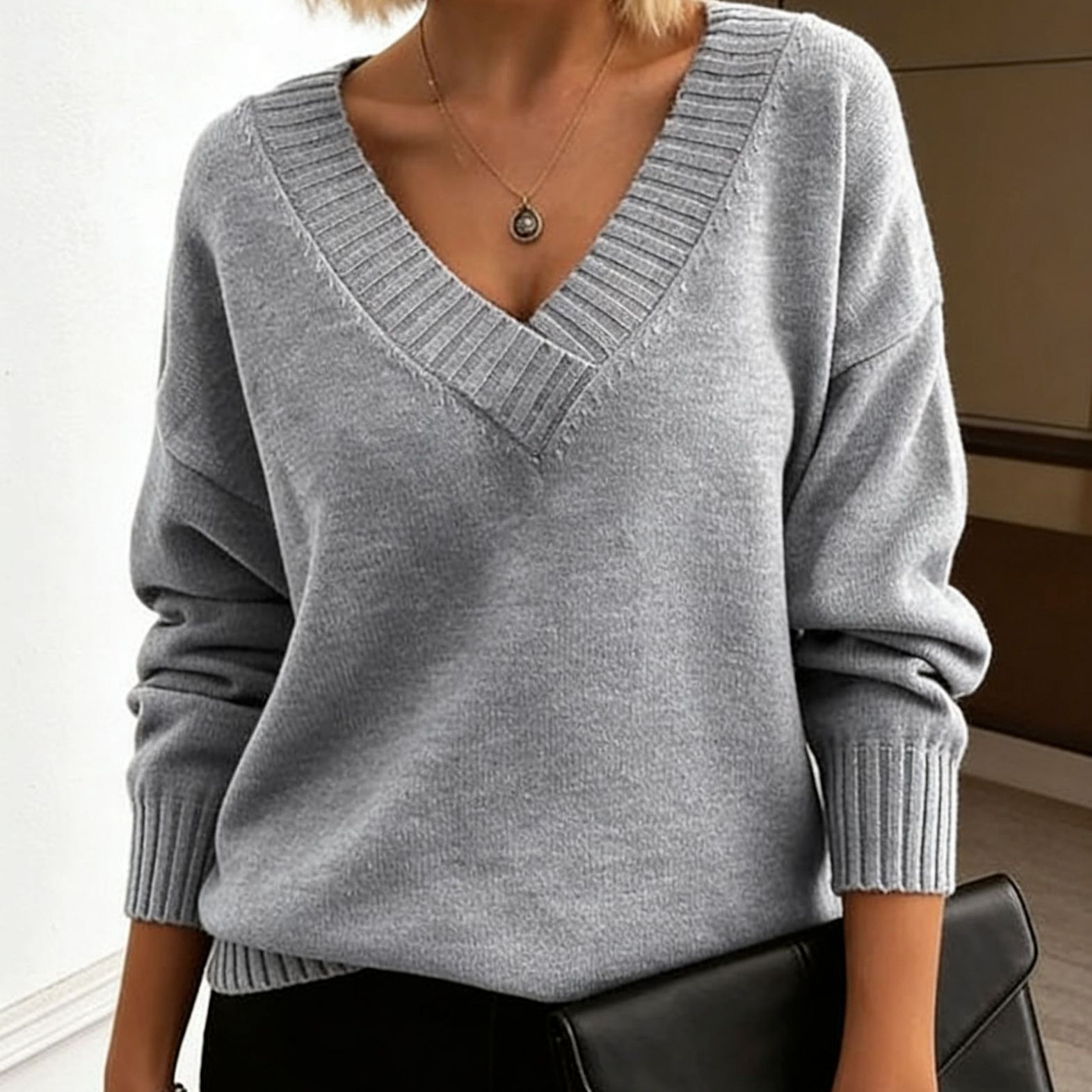 Women's Loose V-Neck Pullover Sweater Solid Color Knit Top