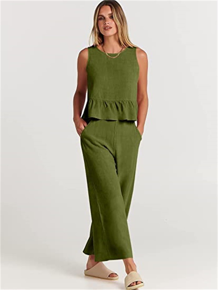 Women's Sleeveless Pleated Tank Top and Wide-Leg Cropped Pants Casual Set