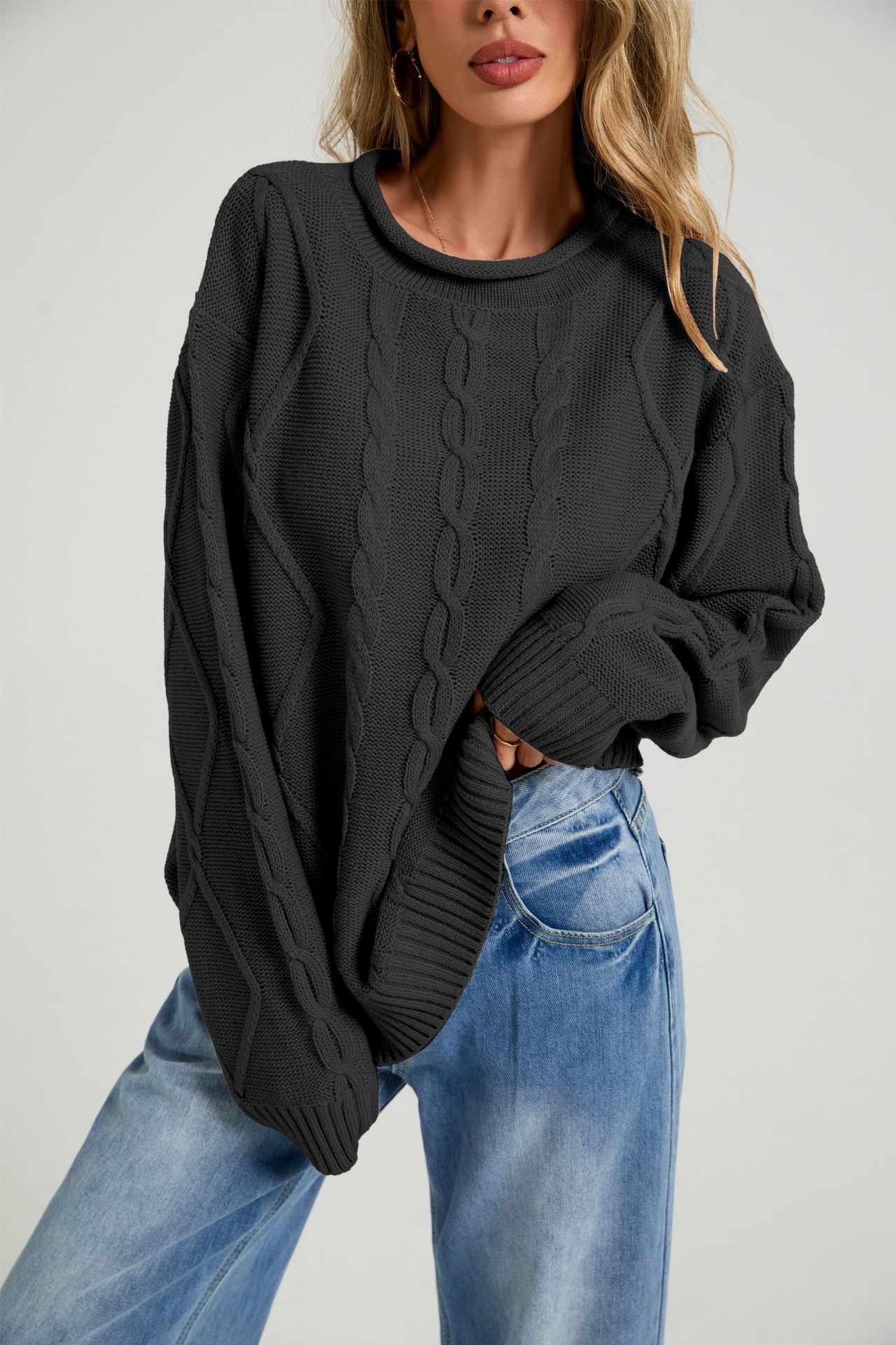 Women's Loose Crewneck Cable Knit Sweater