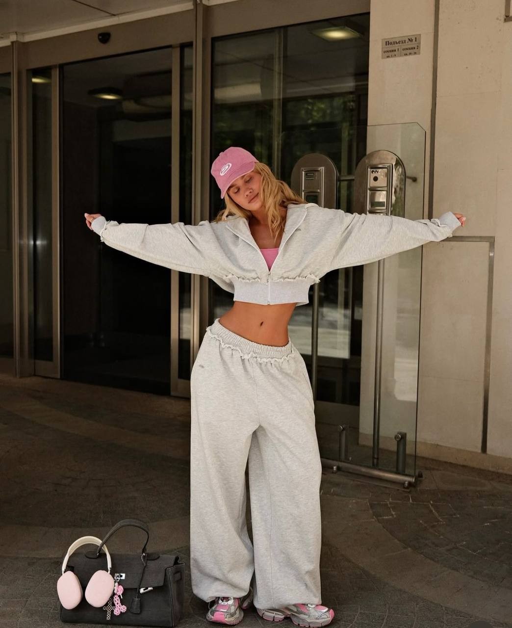 Women's Casual Two-Piece Set Long Sleeve Zip Hoodie & Raw Hem Pants