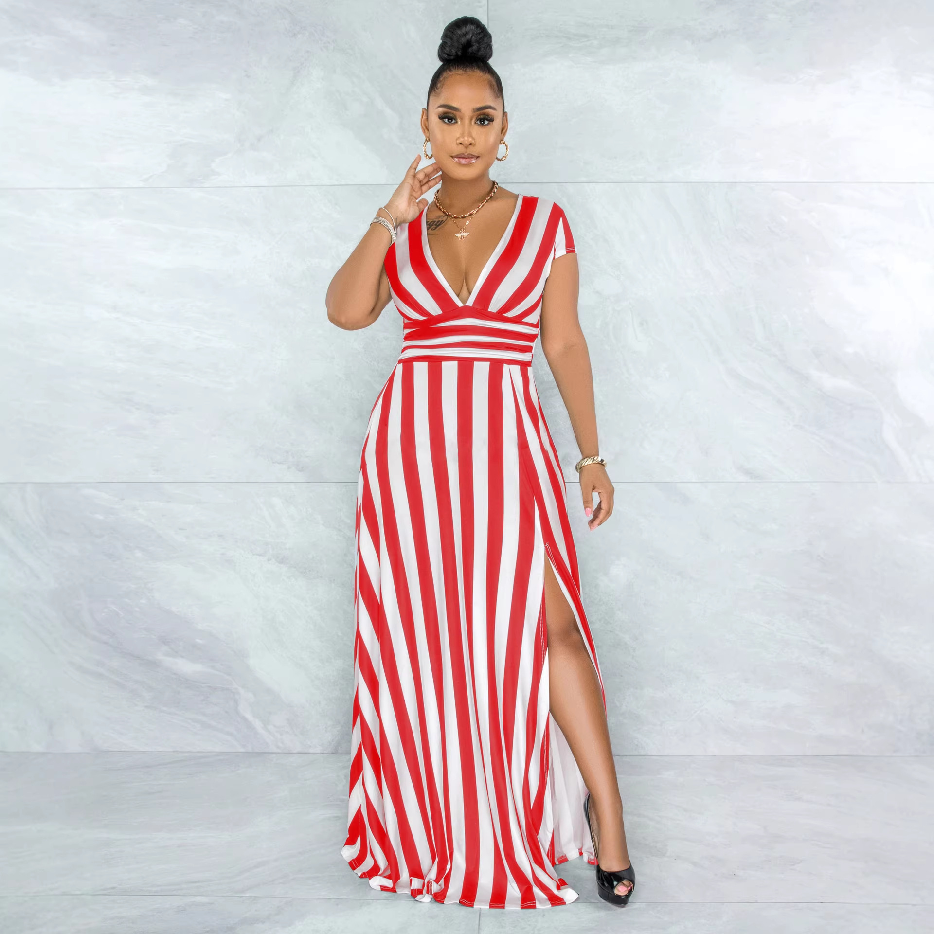 Striped Bodycon Split Dress with V-Neck and Sleeveless Design