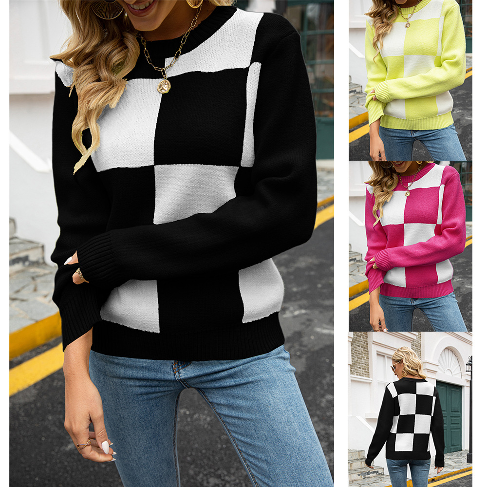 Crewneck Knit Sweater with Rose Plaid Pattern