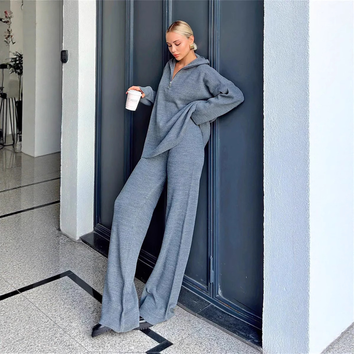Women's Solid Color Knit Sweater and Pants Set Relaxed Fit Two-Piece