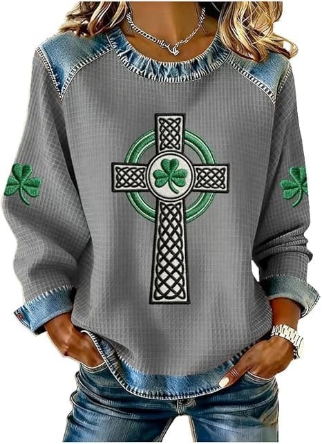 Women's Clover Print Waffle Knit Crewneck Sweatshirt