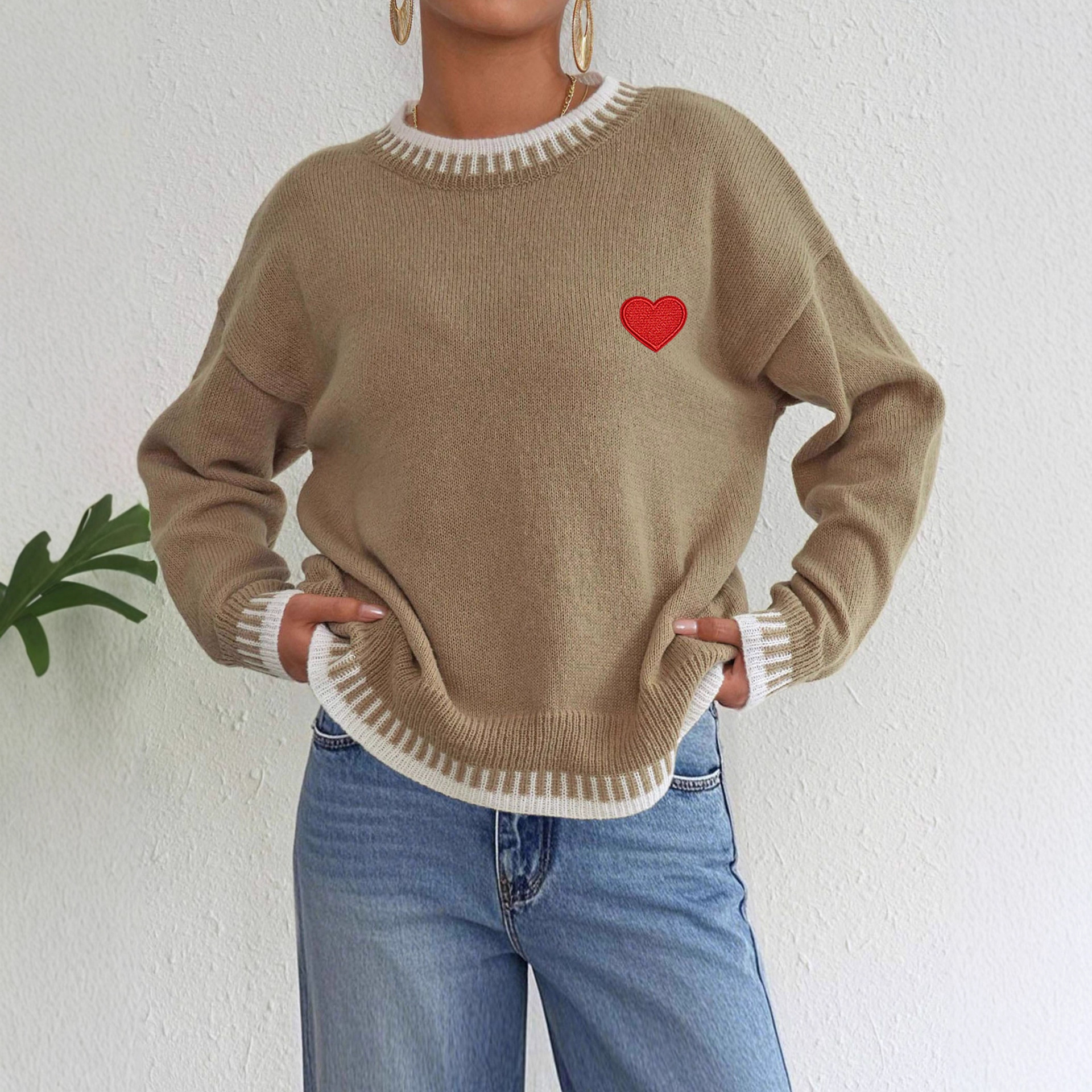 Color-Block Heart Embroidered Patch Pullover Sweater
