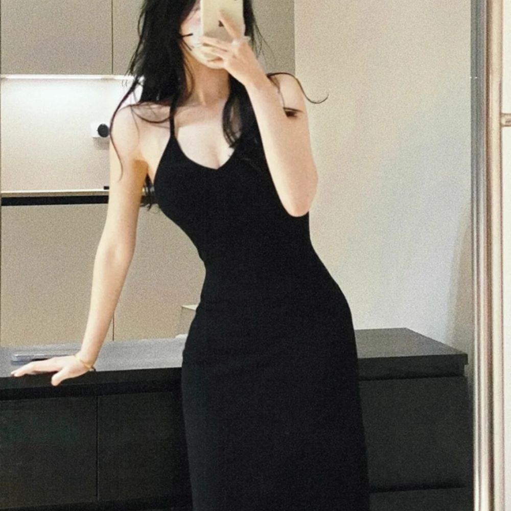 Open-Back Halter A-Line Midi Dress Slim Fit
