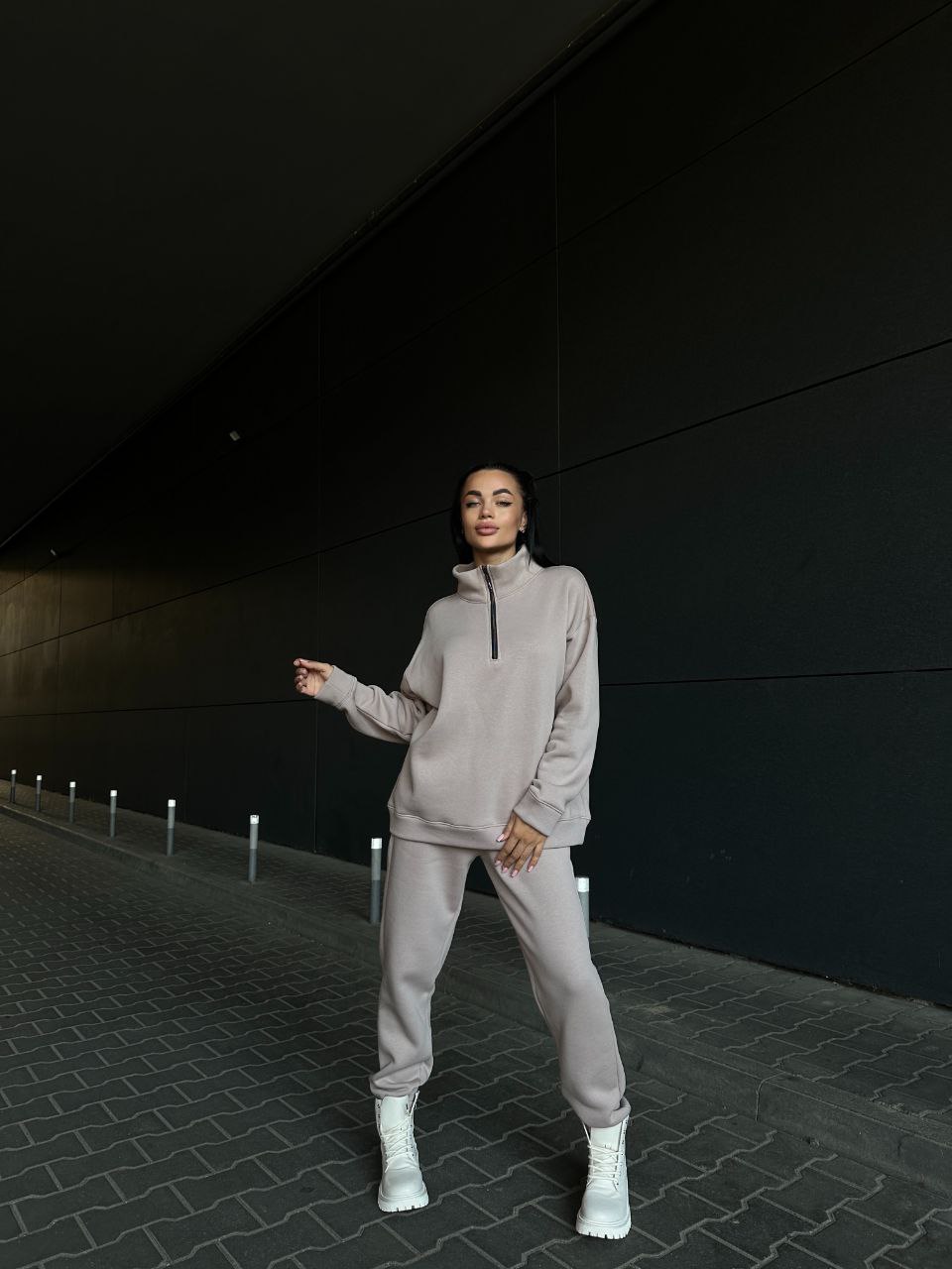 Women's Casual Two-Piece Sweatsuit Set Long Sleeve Solid Color