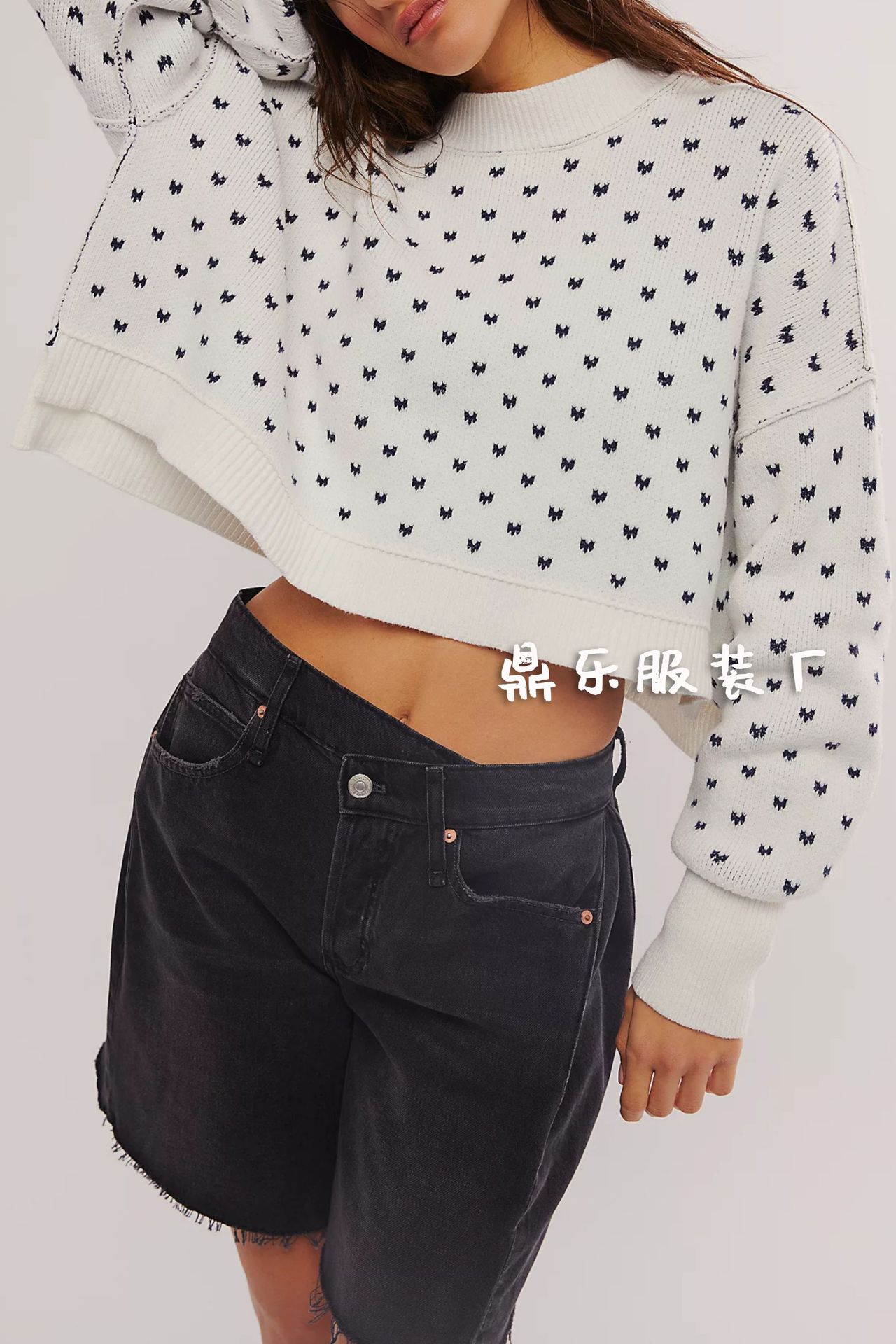 Butterfly Jacquard Crewneck Cropped Knit Sweater