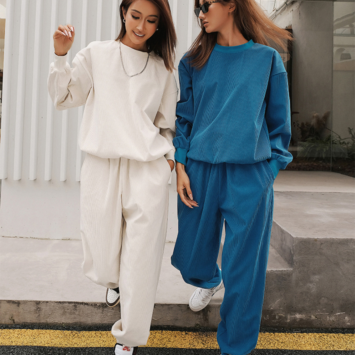 Women's Casual Crewneck Sweatshirt and Pants Set